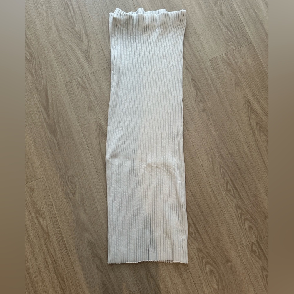 Zara knit midi skirt - lots of stretch!!